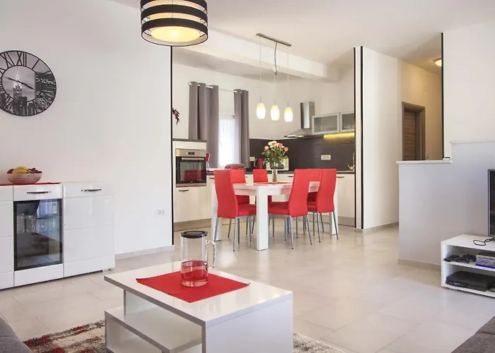 Villa New Luna With Private Pool In Surrounded By Greenery Rented By Wiibuk *