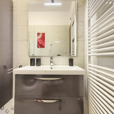 Villa New Luna With Private Pool In Surrounded By Greenery Rented By Wiibuk Pula