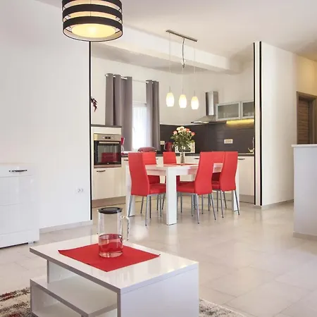 Villa New Luna With Private Pool In Surrounded By Greenery Rented By Wiibuk *