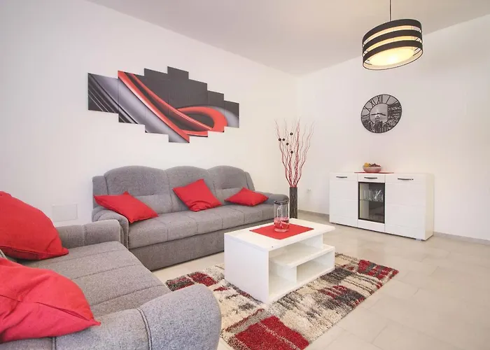 New Luna With Private Pool In Surrounded By Greenery Rented By Wiibuk *